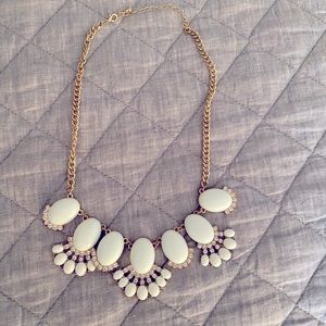 Nordstrom Vintage Style Statement Necklace
